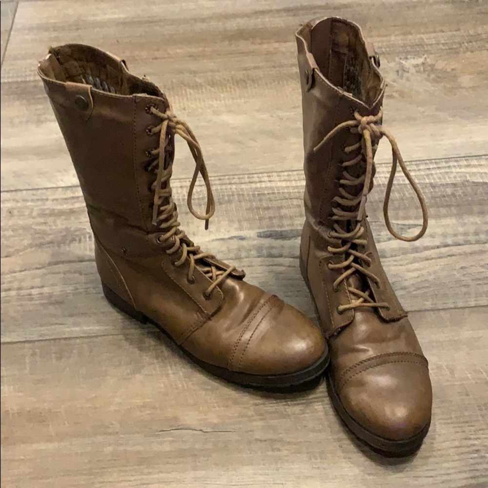 Super cute wool lined boots!